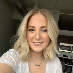 Meet your Posher, Danielle